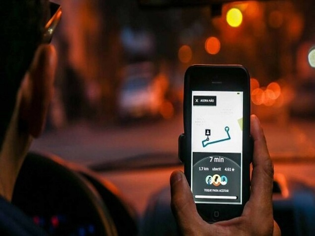 Aplicativos como Uber e iFood são fonte de renda de quase 4 milhões de autônomos